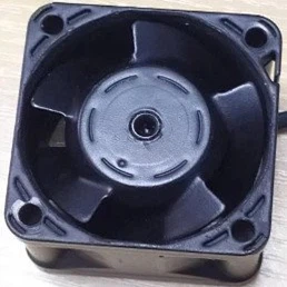 Dosbarth milwrol cefnogwyr di -acshless